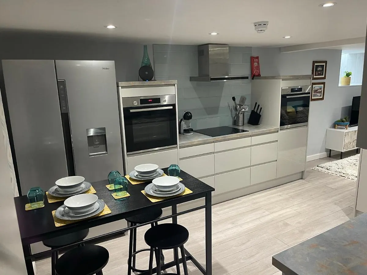 Apartamento Entire 2 Bed Flat With Garden, Located Near Beach Brighton 0*,